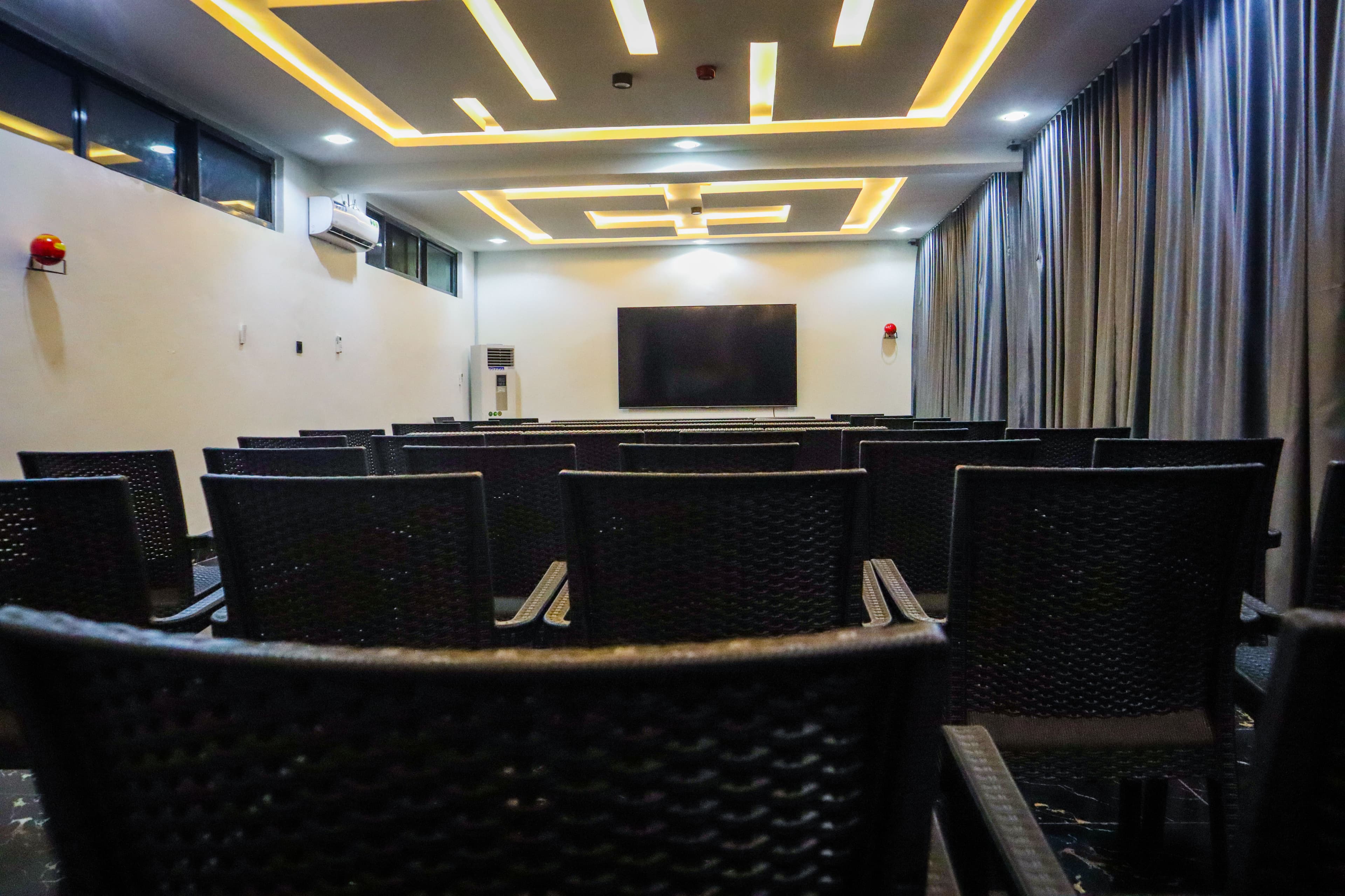 Event Hall , photo 1 of 5