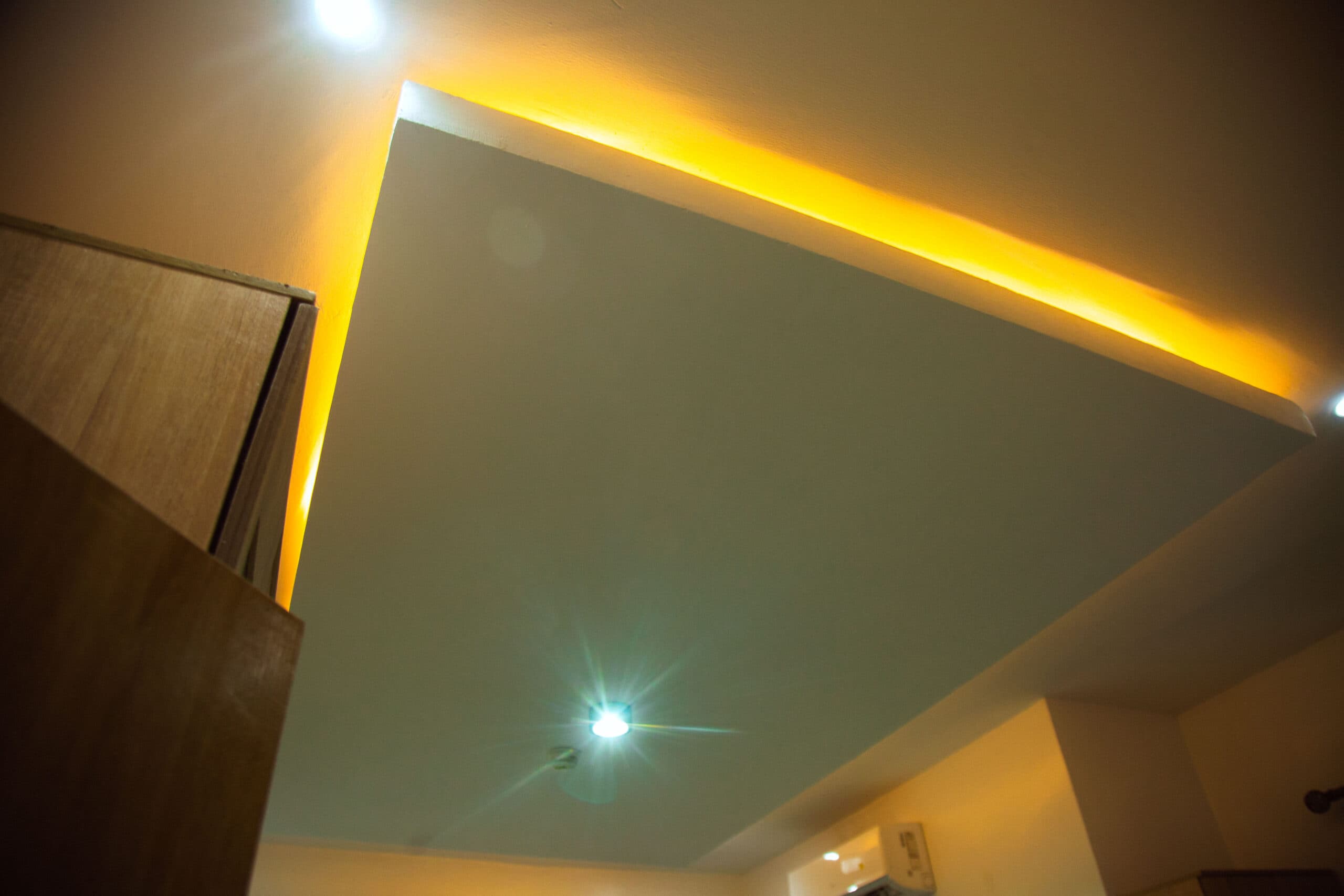 Condo , photo 6 of 10